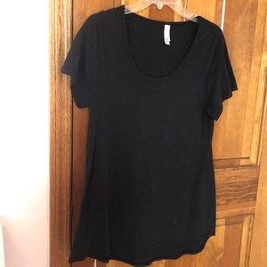 LuLaRoe black Classic tee